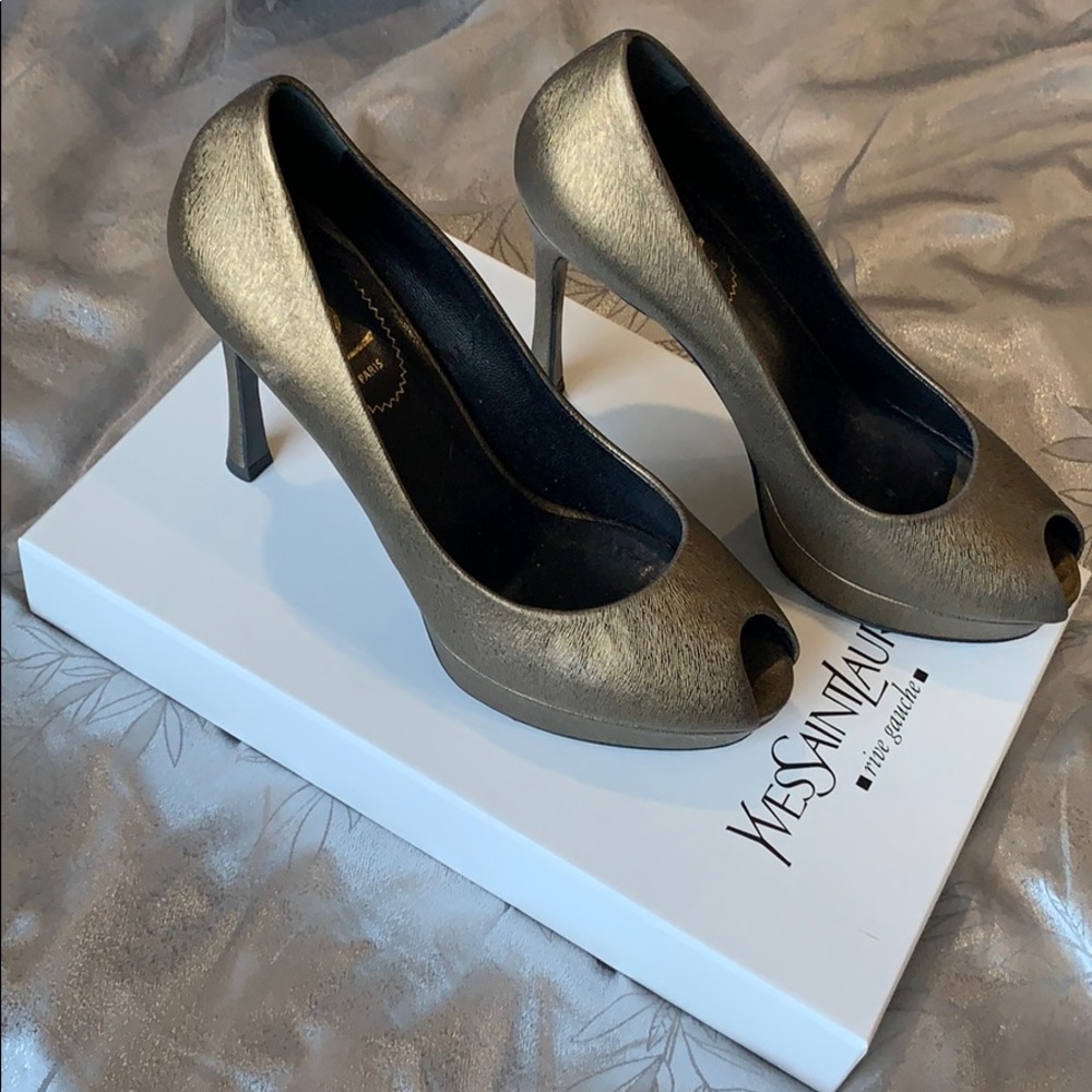 Yves Saint Laurent PALAIS 80 OPEN PUMP 37+